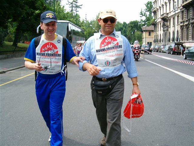 Claudio e francesco in mezzo alla strada alla maratonina!
